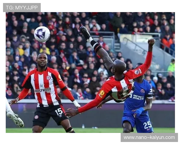 低位防守战术席卷英超,中游球队逼平豪门成新风潮
