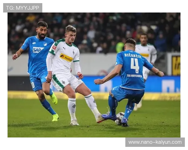 云达不莱梅沃贝尔复出训练，后防稳定性提升