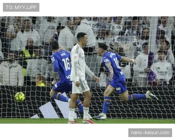 “触手可及的西甲”：盲人球迷在伯纳乌通过触感模型“观看”国家德比